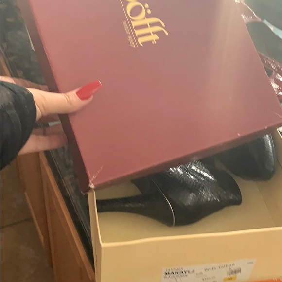 Söfft MAKAYLA black suede booties EUC - Picture 6 of 6